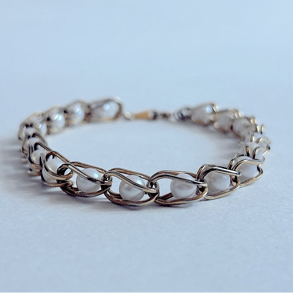 Vintage Avon Gold Tone Caged Faux Pearl Bracelet